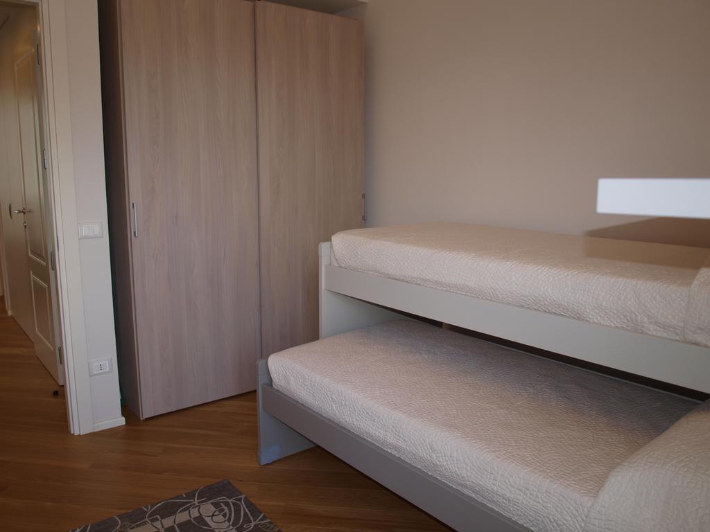 מרינה די פיאטרסנטה Il Pontile Holidays Apartment חדר תמונה