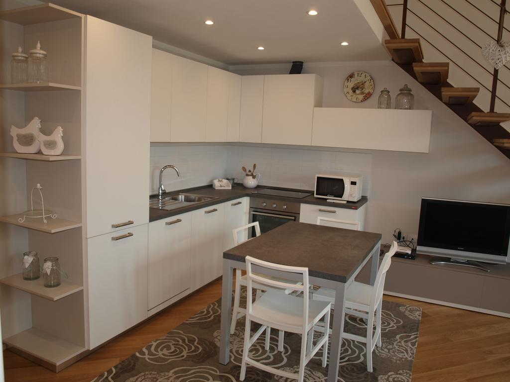 מרינה די פיאטרסנטה Il Pontile Holidays Apartment חדר תמונה